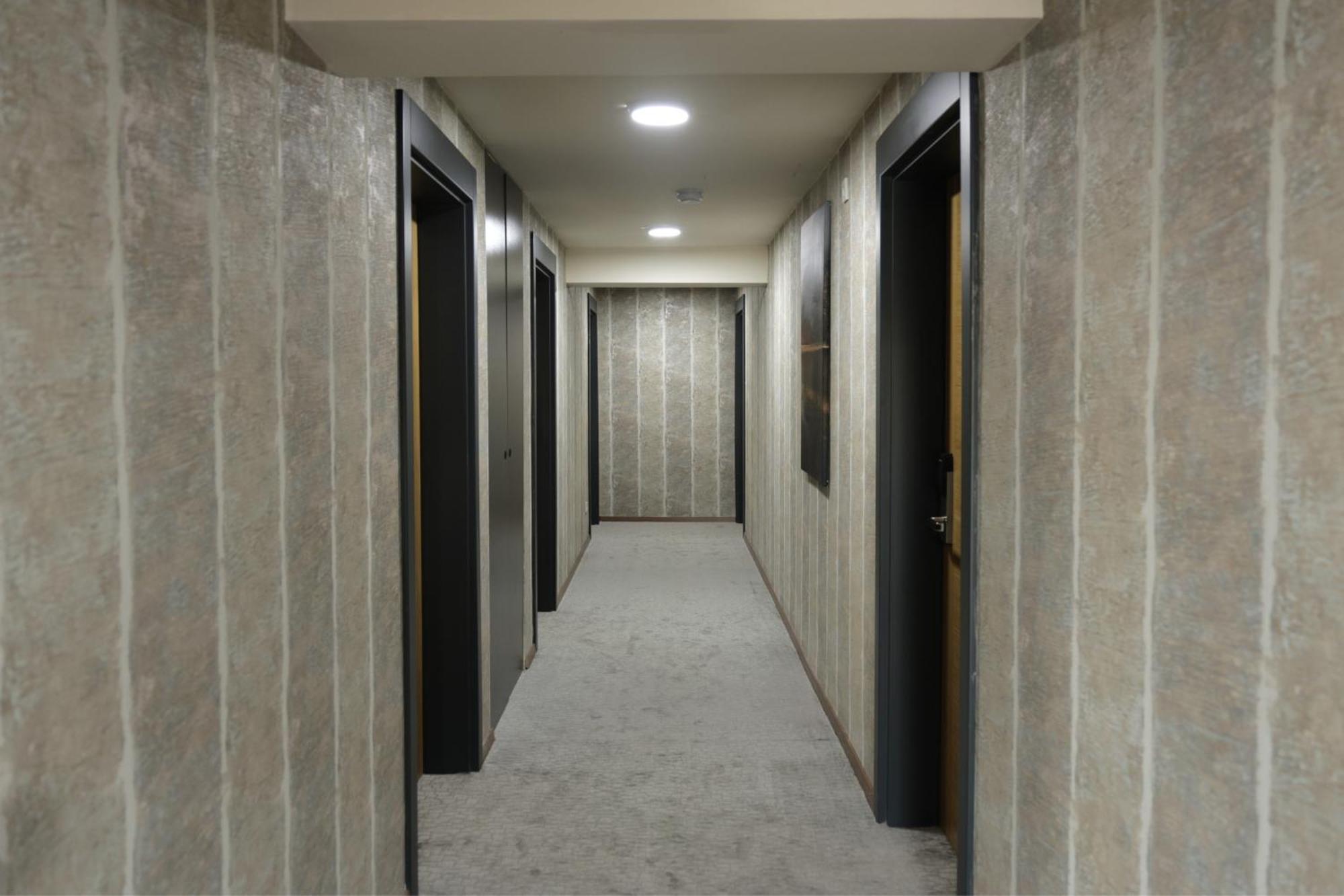 Vetus Hotel Priștina Exterior foto